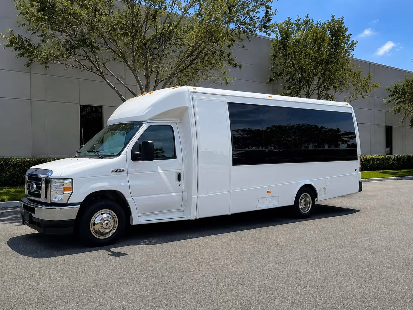 titusville 20 passenger minibus rental